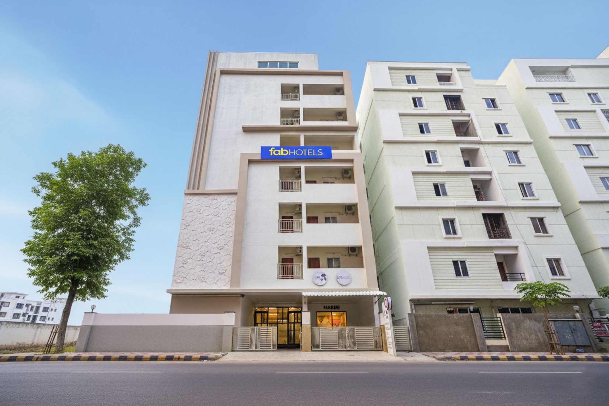 Photo - FabHotel Prime Cozy - Nr Yashoda Hospital, Hitech City