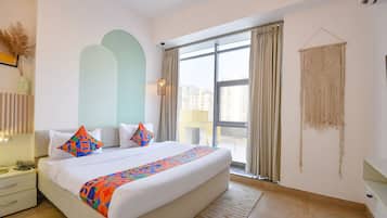 Egyptian cotton sheets, premium bedding, in-room safe, free WiFi