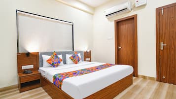 华丽客房 | 埃及棉床单、高档床上用品、客房内保险箱、免费 WiFi