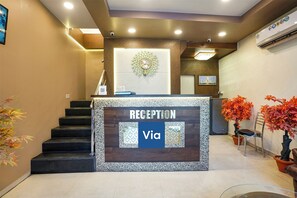 Reception - Fabhotel Tawakkal (Mumbai)