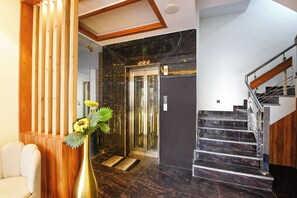 Elevator