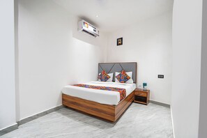 Lakens van Egyptisch katoen, luxe beddengoed, een kluis op de kamer
