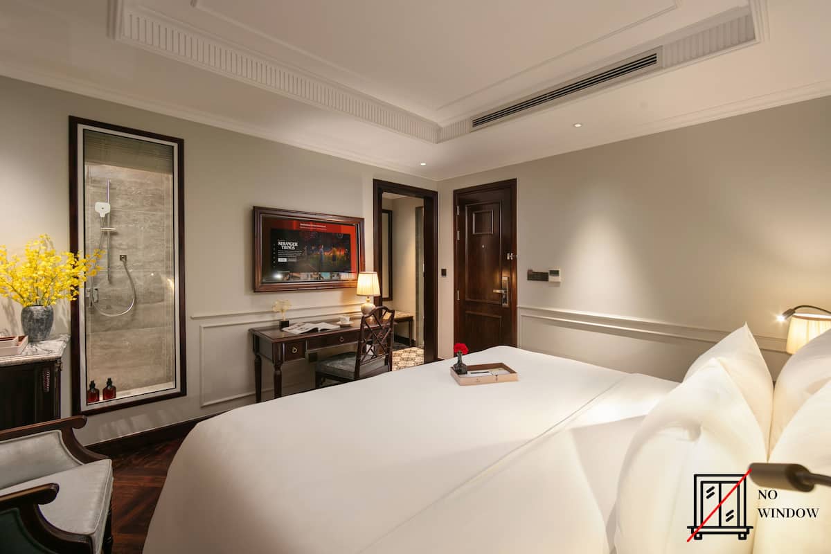 Egyptian cotton sheets, premium bedding, down comforters, minibar