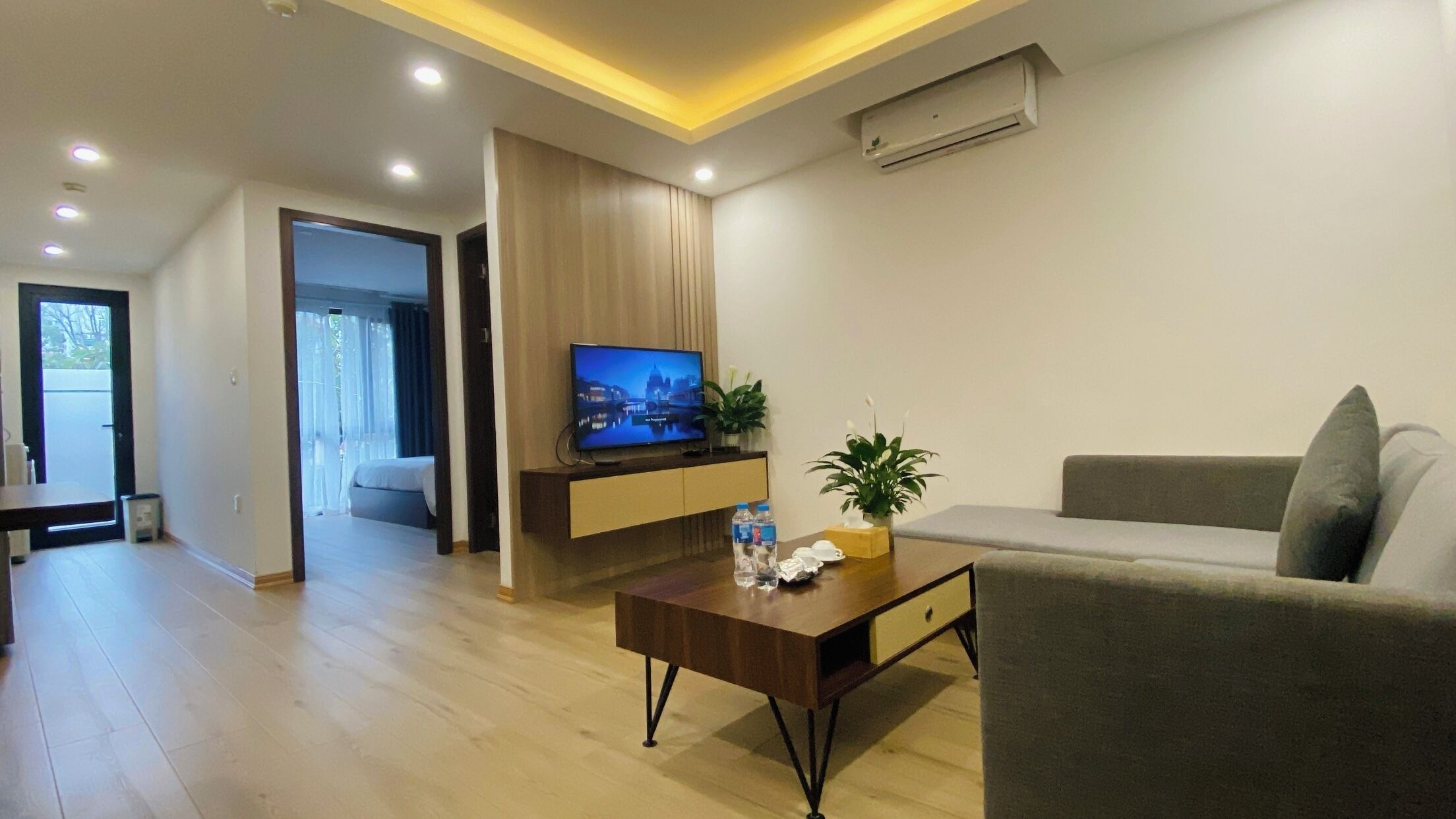 Lägenhet Superior - utsikt mot staden | Vardagsrum | 45-tums LCD-tv med kabelkanaler