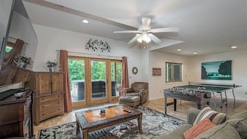 Smart TV, fireplace, video games, DVD player