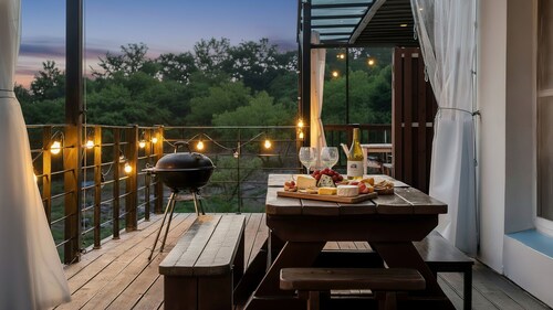 Yeonorang Park Pool Villa in Pohang
