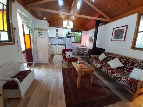 Quirky Cottage in Centre of Maleny Walk Everywhere