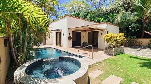 Family Paradise! 3br Home - Private Pool, Minutes from Flamingo/Conchal Beach