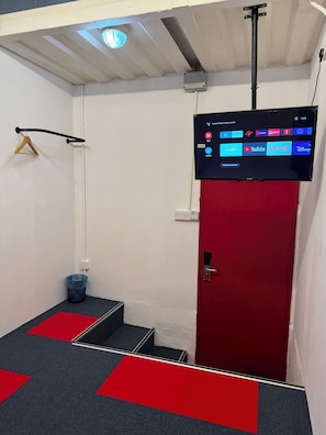 Habitación doble estándar, 1 cama Queen size, para no fumadores | Wifi gratis y ropa de cama 