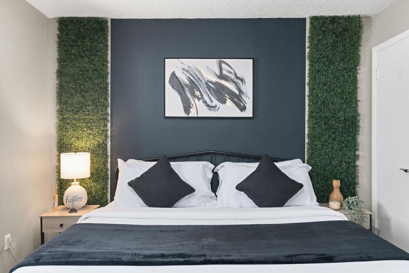 1 habitación, escritorio, tabla de planchar con plancha y wifi 