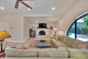 TV connectée, cheminée