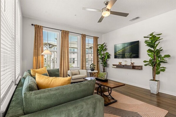 Smart TV, table football