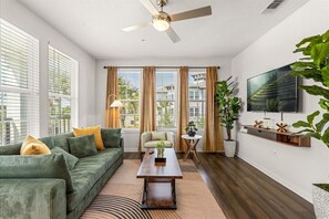 Smart TV, table football - Winter Garden Charm, Near Disney (Winter Garden)