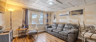 Beach Cabin #1, Private/Shared Beach - Cabin #1