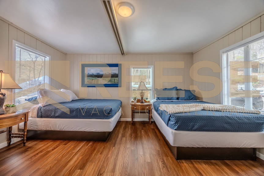 Beach Cabin #6, Private/shared Beach - Cabin #6 - Lake Ozark, MO