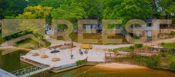 Beach Cabin #6, Private/Shared Beach - Cabin #6