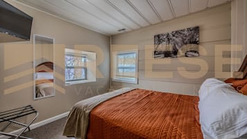 3 bedrooms, iron/ironing board, travel cot, WiFi