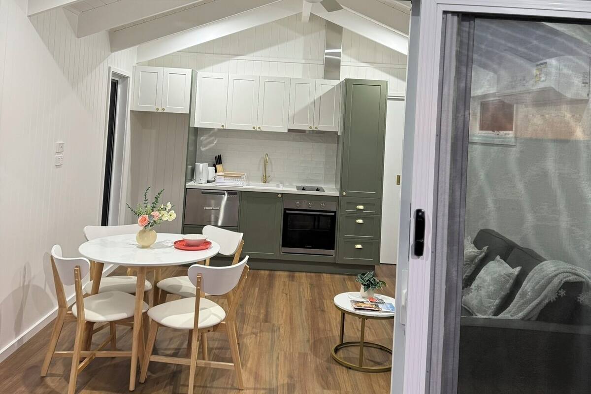 Cottage, nhiều giường, bếp, khu vực vườn | 2 phòng ngủ, bàn ủi/dụng cụ ủi quần áo
