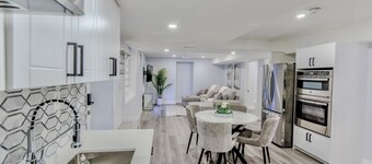 Luxurious Unit in Hyde Park
