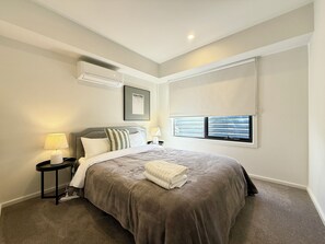 4 habitaciones, tabla de planchar con plancha y wifi gratis