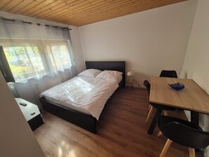 2 habitaciones, wifi gratis y ropa de cama 