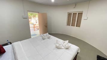 Quarto casal luxo, vista para o jardim | Wi-Fi de cortesia