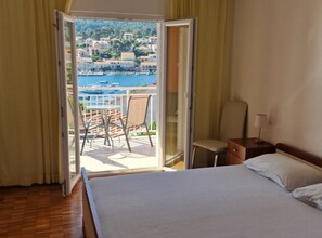 3 quartos, berços (sobretaxa), Wi-Fi de cortesia