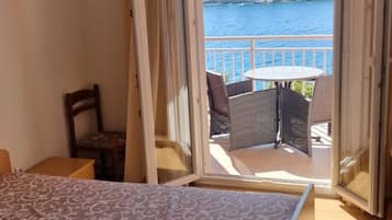3 bedrooms, cribs/infant beds, free WiFi
