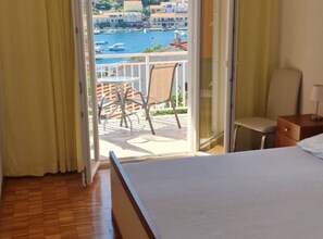 3 quartos, berços (sobretaxa), Wi-Fi de cortesia