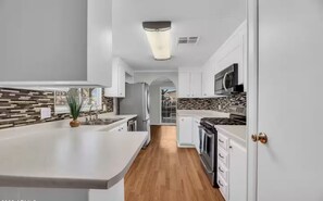 Dishwasher - Cozy 3BDR/2BATH in N Phoenix. 8mi from Mayo Clinic (Phoenix)