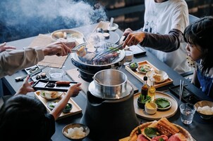 Alimentos y bebidas