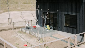 Luxury Cabin, Non smoking, Dogs Allowed | 2 bedrooms, down comforters, laptop workspace, blackout drapes