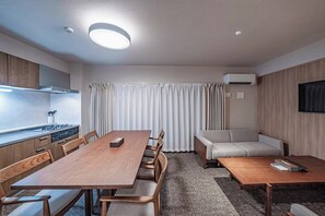 Suíte, para não fumantes, sacada | Wi-Fi de cortesia