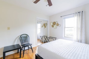 3 chambres, bureau, fer et planche à repasser, Wi-Fi gratuit