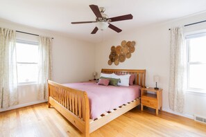 3 chambres, bureau, fer et planche à repasser, Wi-Fi gratuit