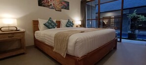 Chambre Double Deluxe, balcon, vue piscine | Vue de la chambre