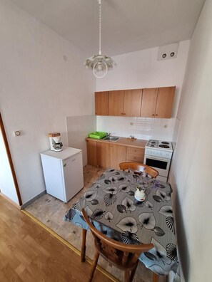 Microwave, oven, stovetop, paper towels - Studio Štefica with Wifi and AC in Punat (Punat)