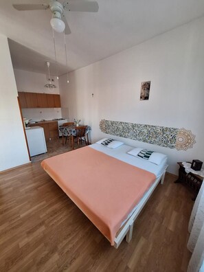 WiFi、ベッドシーツ