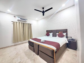 Deluxe Double Room, Multiple Bedrooms, City View | Free WiFi, bed sheets - Hotel Ganges Place Varanasi with free AC (Varanasi)
