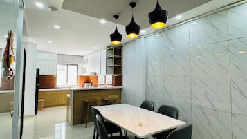 Fridge, stovetop, cookware/dishes/utensils