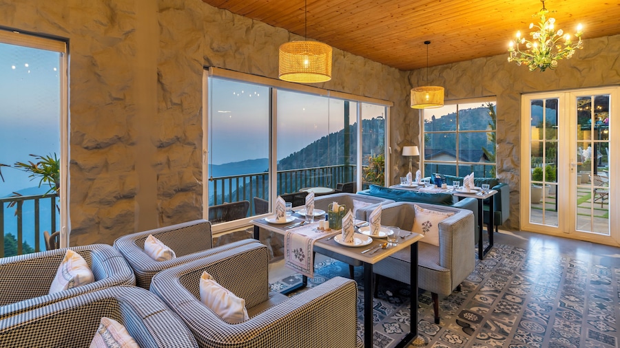 The English Country House