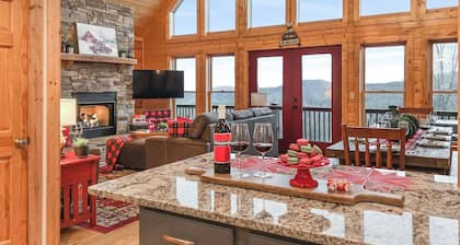 3 Kings 4 Bunks-sleeps 10-smart TV X6-parking out Front-full Kitchen-hot Tub