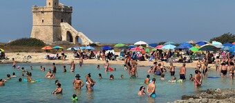 Villa Al_Mar just a step away from the white beaches of Salento