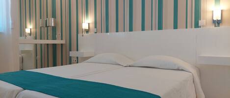 1 bedroom, iron/ironing board, internet, bed sheets