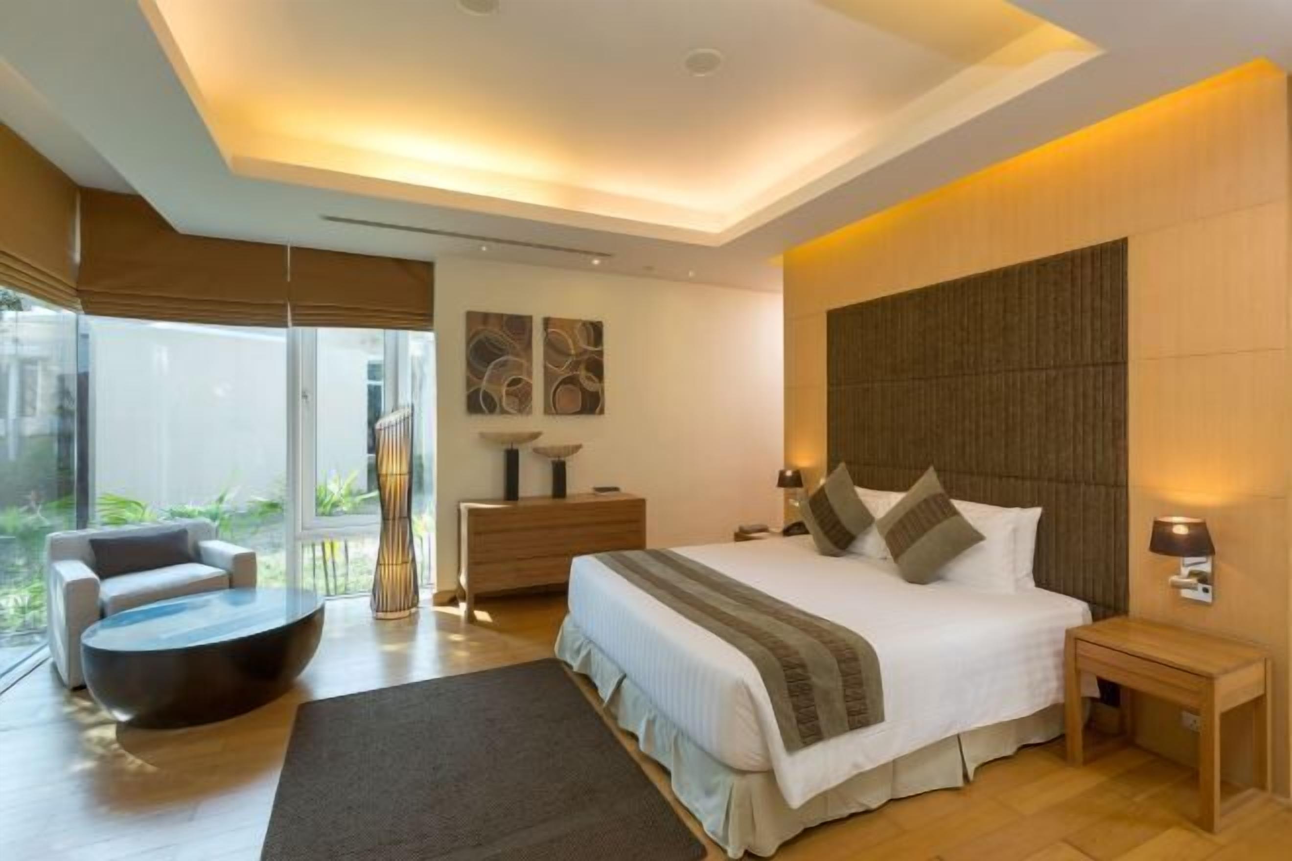 In-room safe, desk, blackout drapes, iron/ironing board