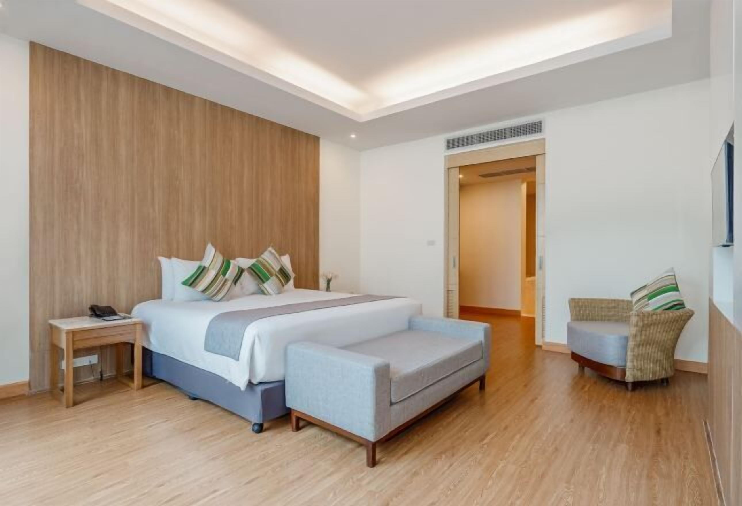 In-room safe, desk, blackout drapes, iron/ironing board