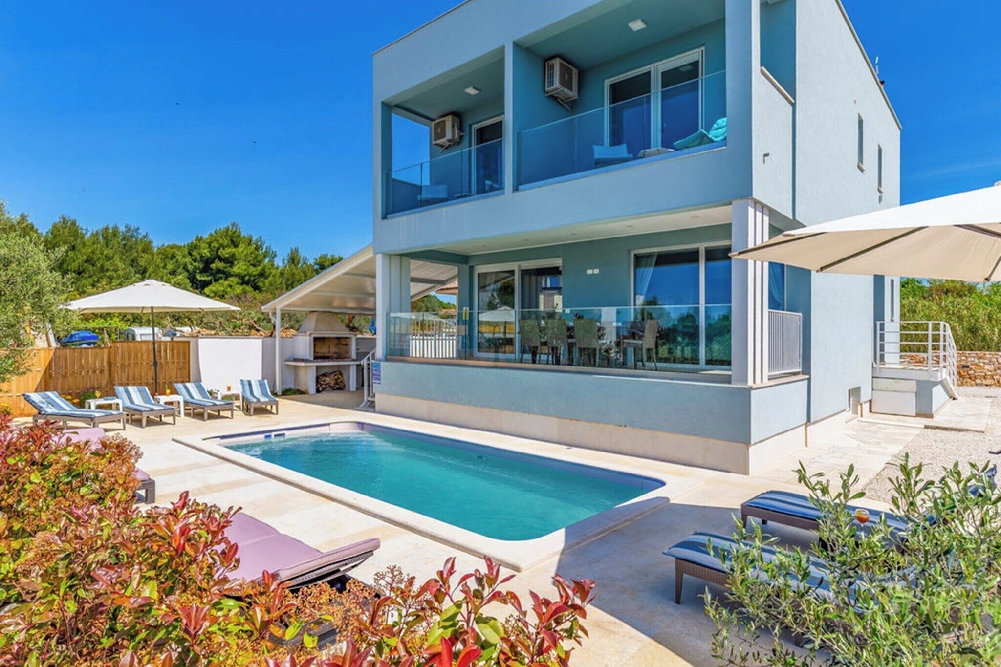 Schwimmbad des Ferienhauses