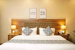 2 bedrooms, desk - 2 BR Apartment in heart of Palette Credi Stay (Riyadh)