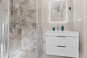 Dusche, Haartrockner