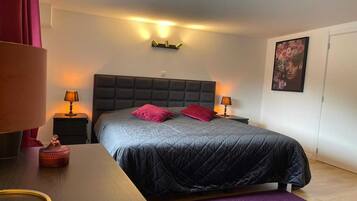 2 slaapkamers, een strijkplank/strijkijzer